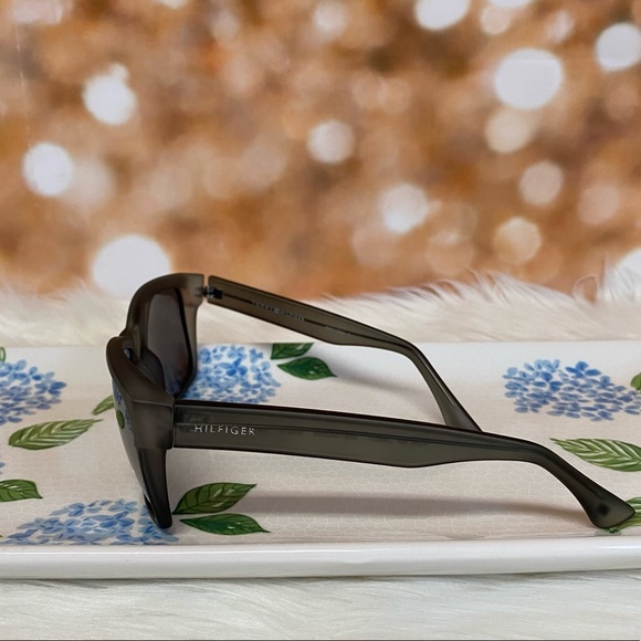 Tommy Hilfiger Woman’s Matte Black sunglasses - Picture 3 of 6